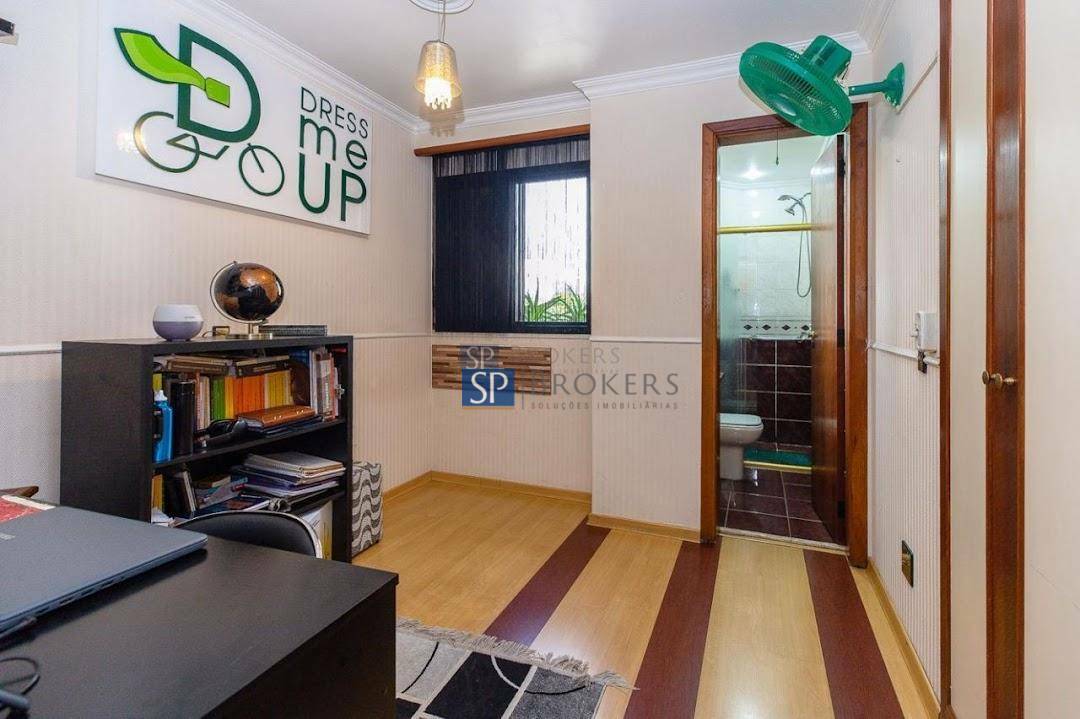 Apartamento à venda com 3 quartos, 133m² - Foto 19