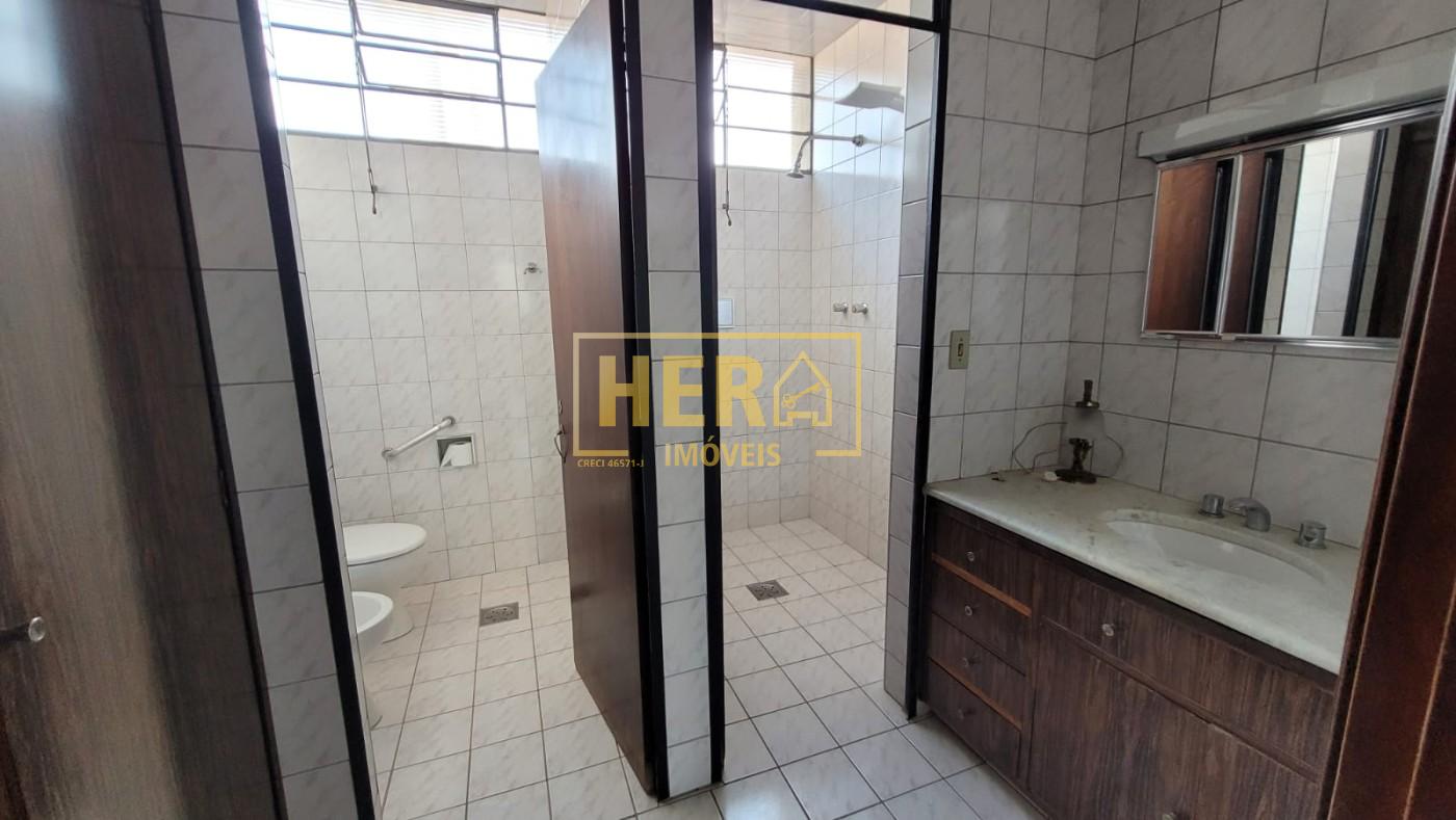 Casa à venda com 3 quartos, 372m² - Foto 18