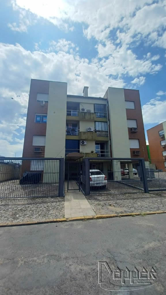 Apartamento à venda com 2 quartos, 64m² - Foto 1