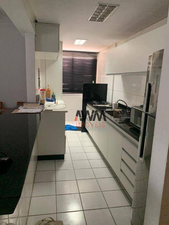 Apartamento à venda com 2 quartos, 69m² - Foto 9