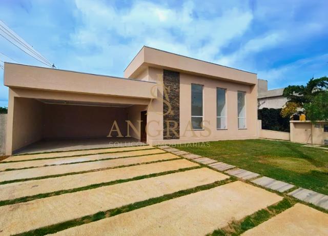 Casa de Condomínio à venda com 3 quartos, 548m² - Foto 2