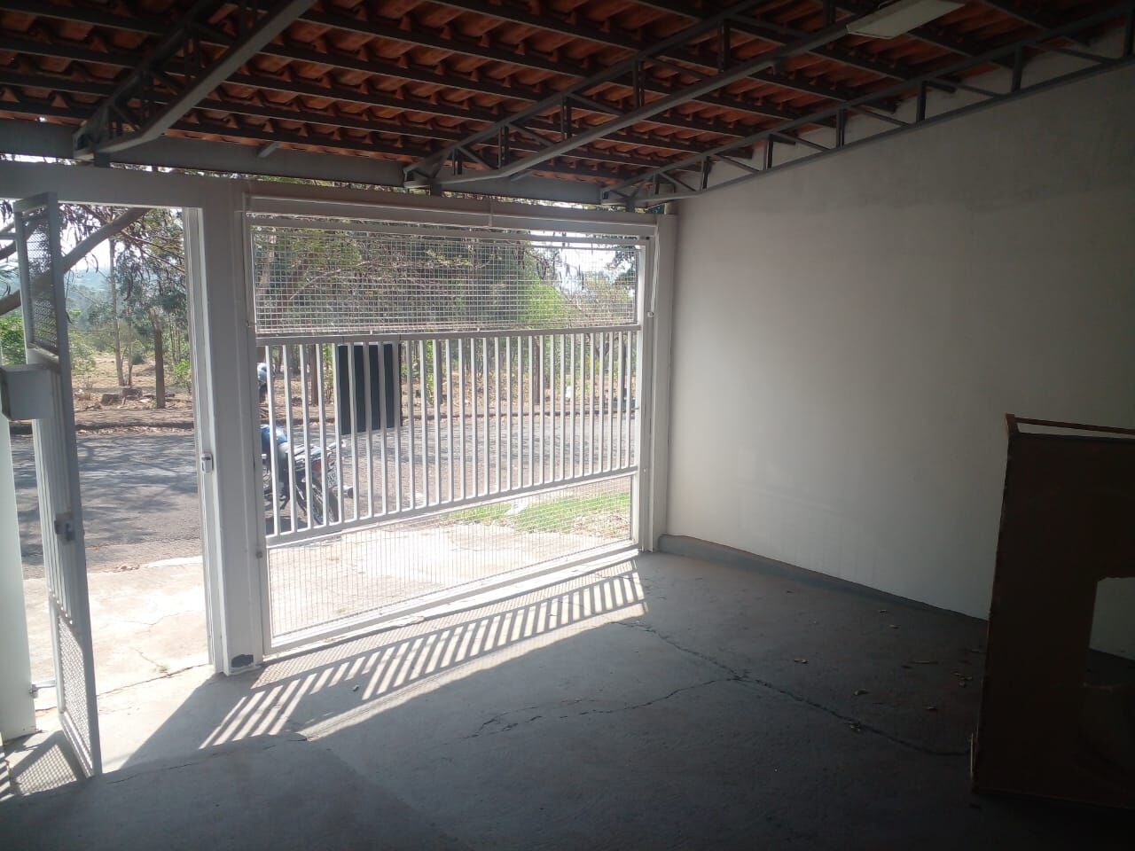 Casa para alugar com 3 quartos, 186m² - Foto 1