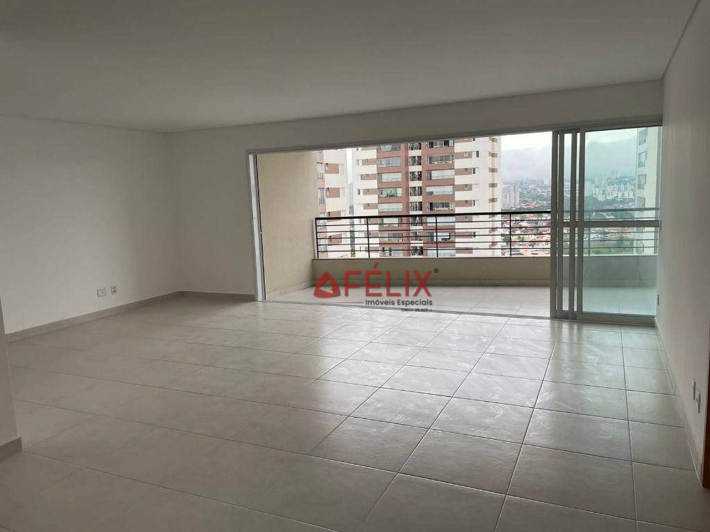 Apartamento à venda com 3 quartos, 155m² - Foto 1