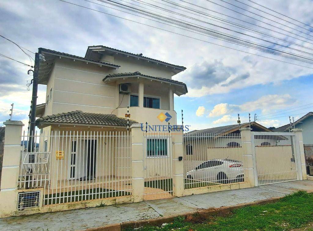 Sobrado à venda com 3 quartos, 213m² - Foto 1