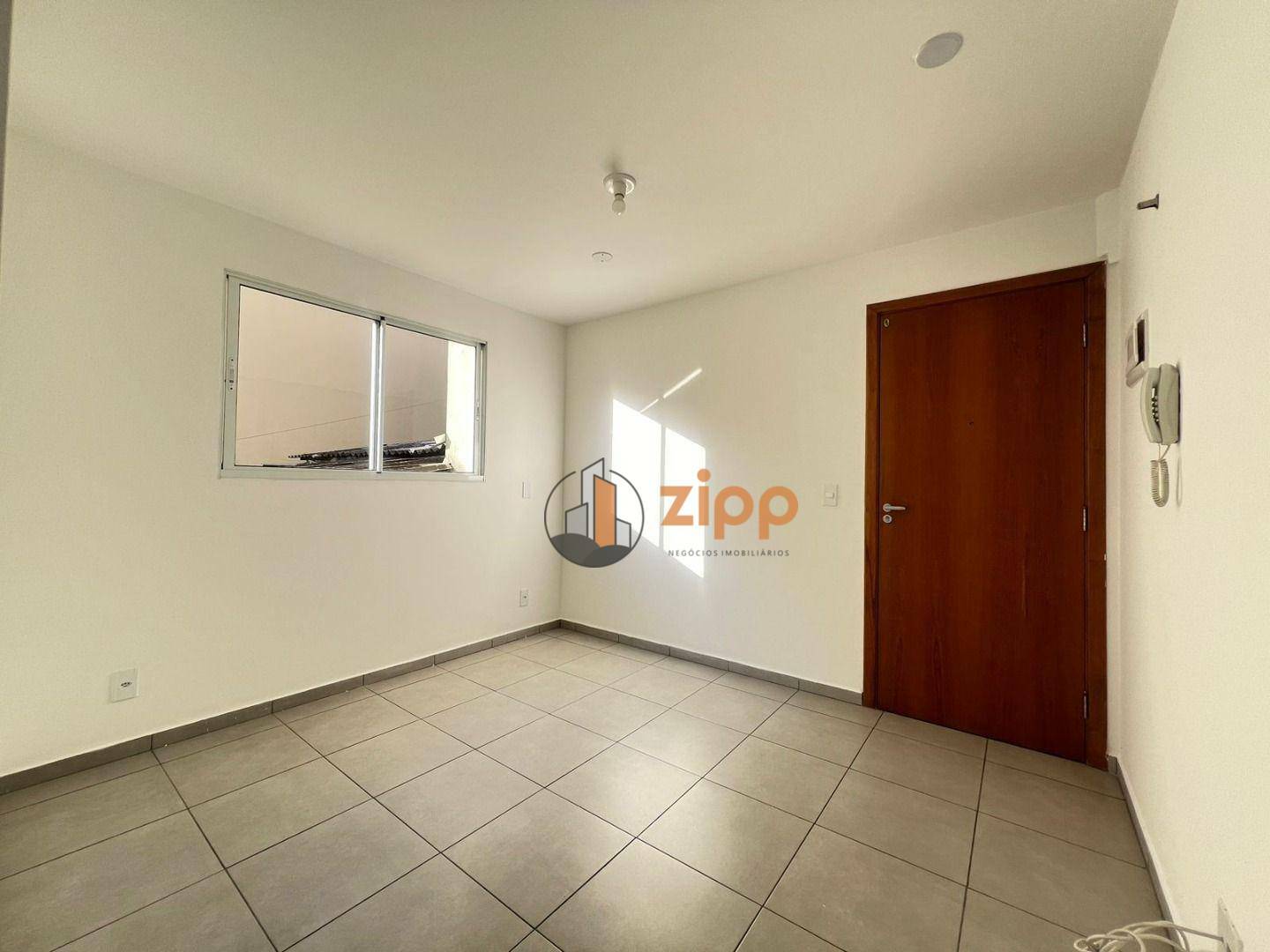 Apartamento para alugar com 1 quarto, 39m² - Foto 2