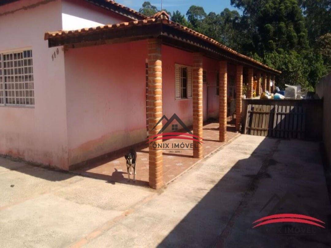 Casa à venda com 2 quartos, 370m² - Foto 1