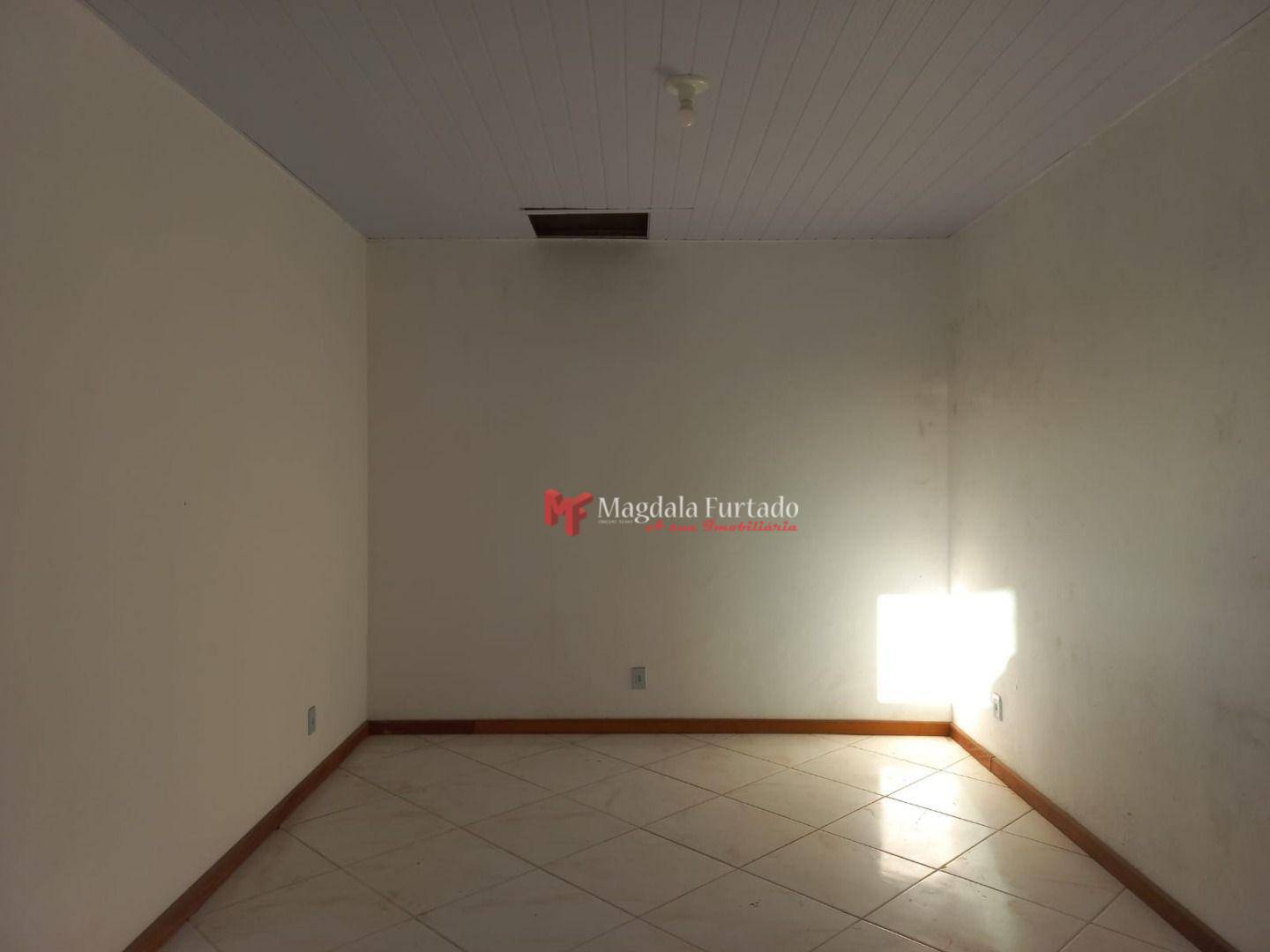 Casa à venda com 3 quartos, 98m² - Foto 15