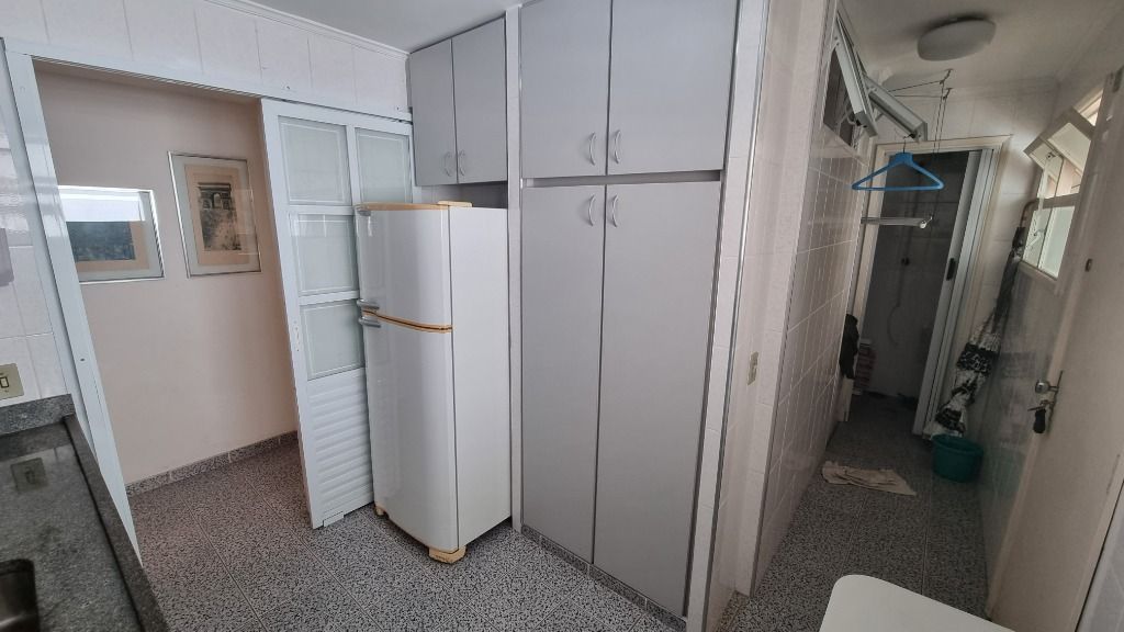 Apartamento à venda com 3 quartos, 75m² - Foto 15