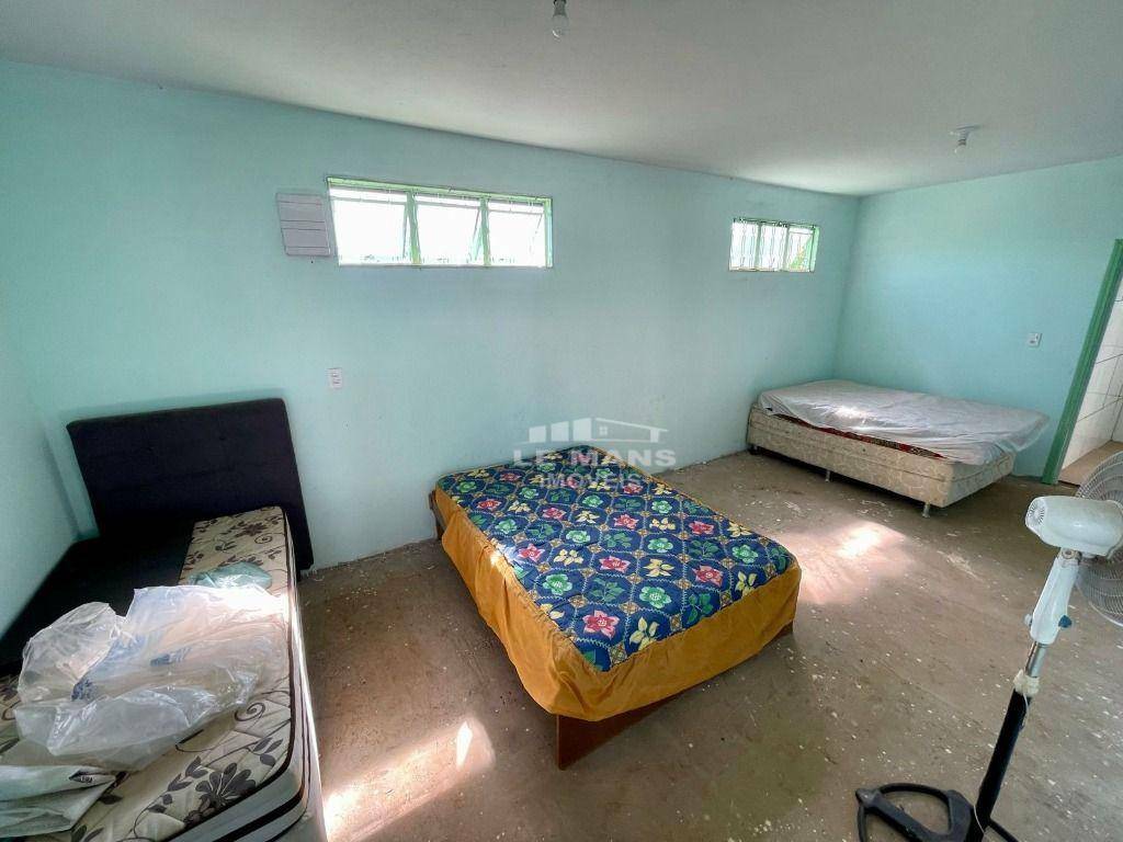 Chácara à venda com 3 quartos, 196m² - Foto 12