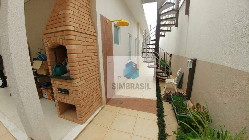 Casa à venda com 3 quartos, 205m² - Foto 16