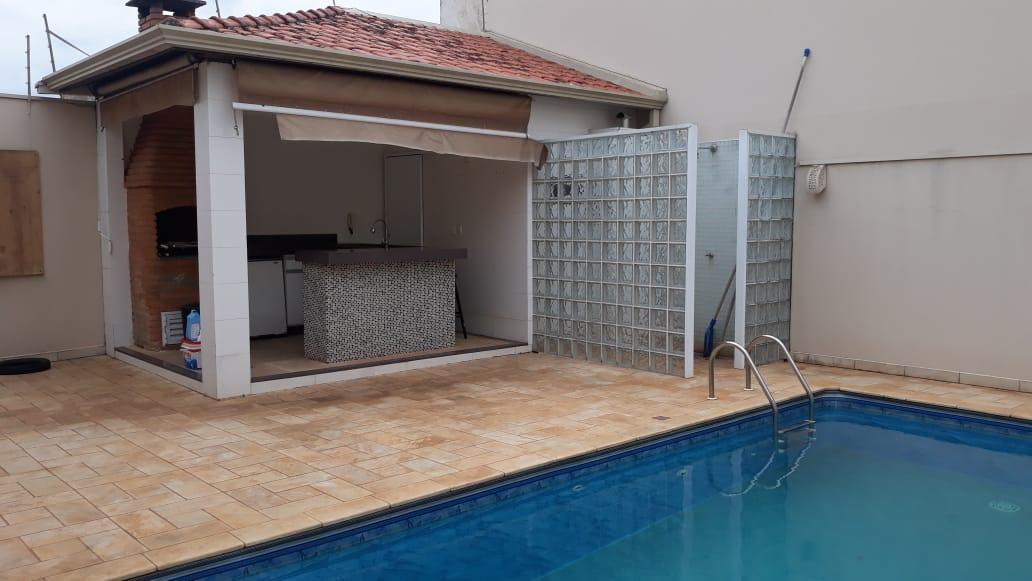 Casa à venda com 3 quartos, 200m² - Foto 12