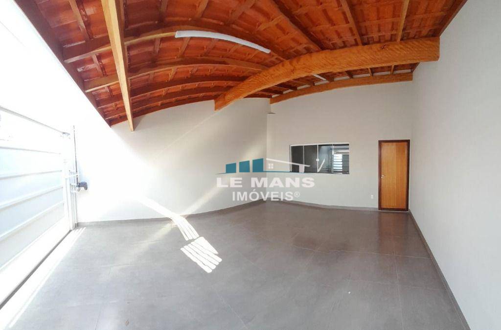 Casa à venda com 2 quartos, 110m² - Foto 4