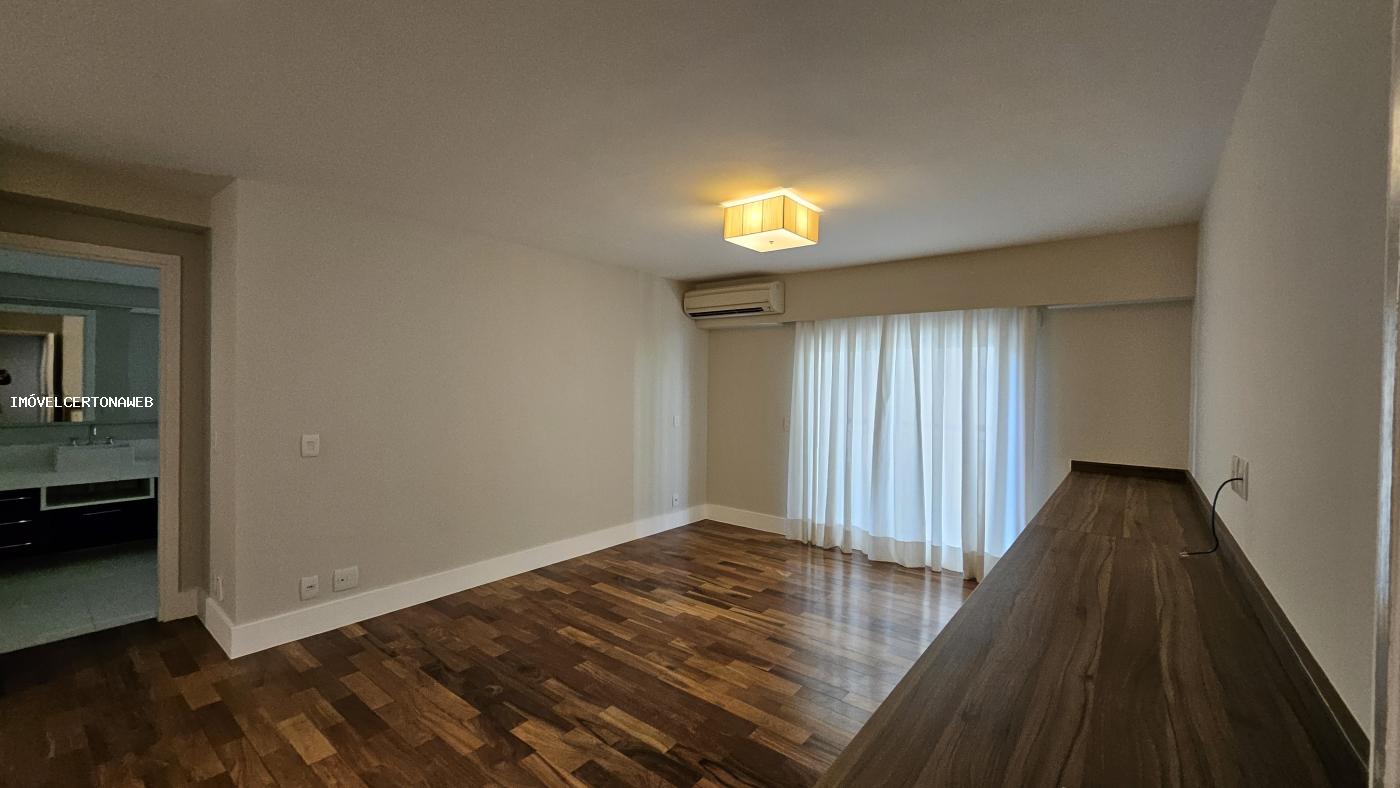 Apartamento à venda com 4 quartos, 317m² - Foto 20