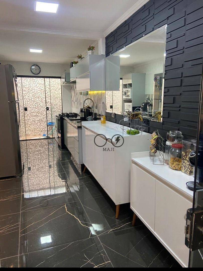 Sobrado à venda com 3 quartos, 120m² - Foto 2