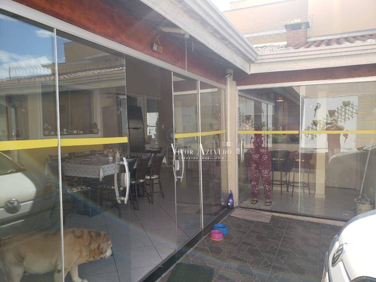 Casa à venda com 3 quartos, 170m² - Foto 4