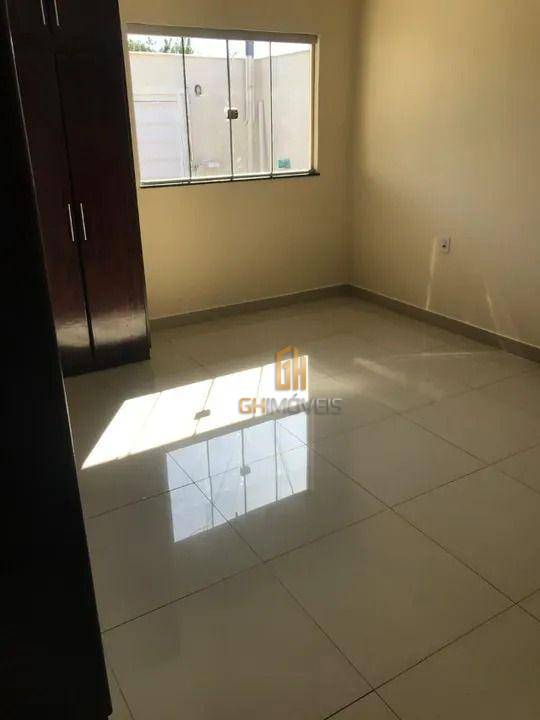 Casa à venda com 3 quartos, 300m² - Foto 4