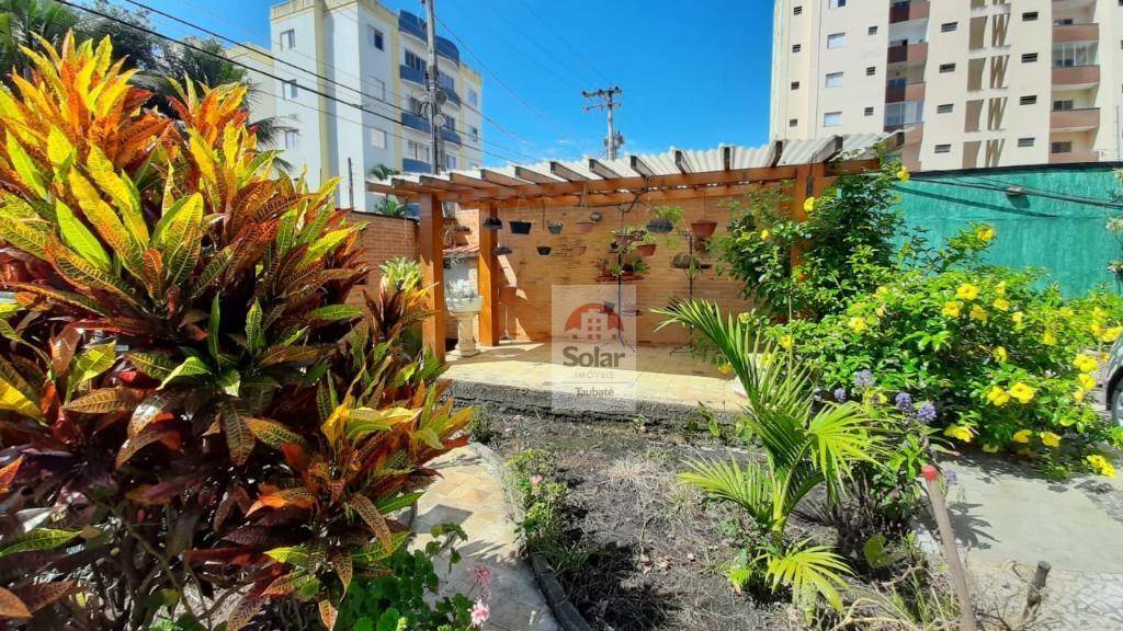 Casa à venda com 4 quartos, 800m² - Foto 4