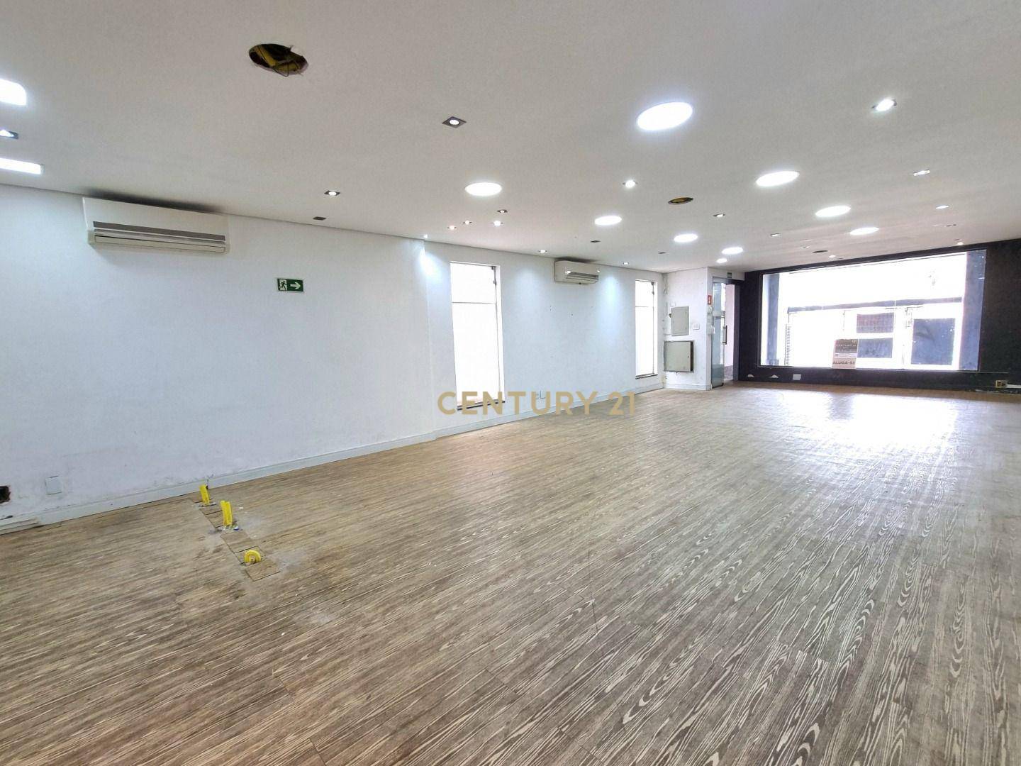 Loja-Salão, 235 m² - Foto 1