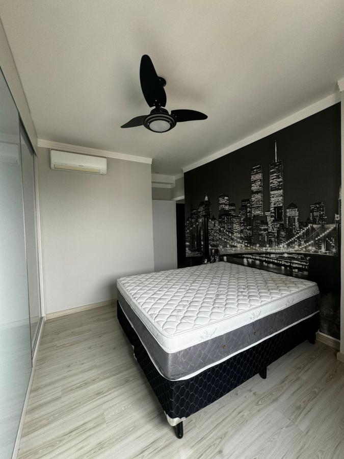 Apartamento para alugar com 3 quartos, 232m² - Foto 19