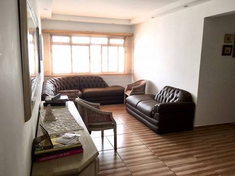 Apartamento à venda com 2 quartos, 78m² - Foto 1