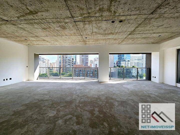 Apartamento à venda com 3 quartos, 227m² - Foto 11