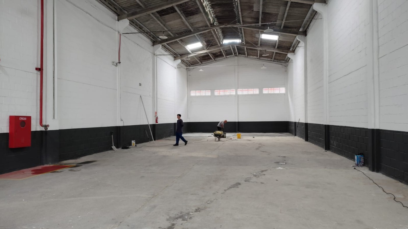 Depósito-Galpão-Armazém para alugar com 1 quarto, 700m² - Foto 5