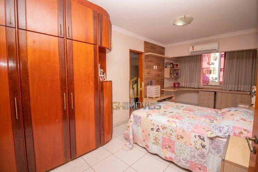 Apartamento à venda com 4 quartos, 209m² - Foto 14