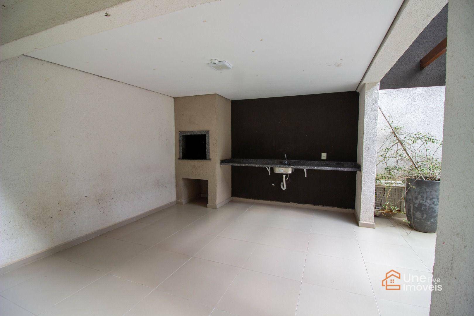 Apartamento à venda com 2 quartos, 40m² - Foto 18