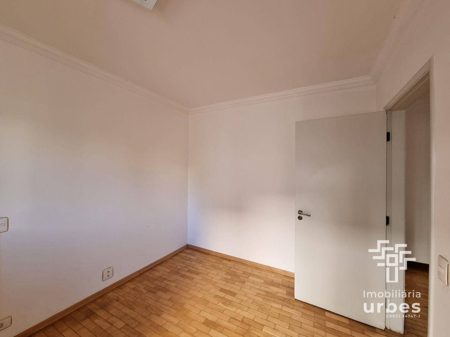 Apartamento à venda com 3 quartos, 154m² - Foto 19