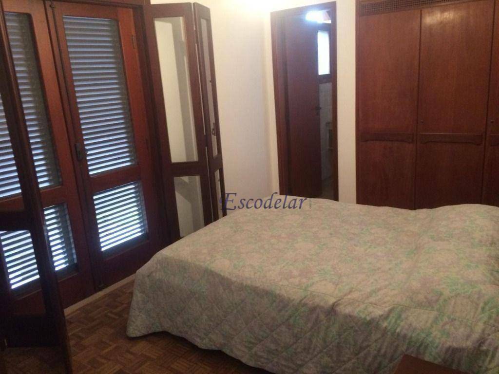 Casa de Condomínio para alugar com 5 quartos, 300m² - Foto 20