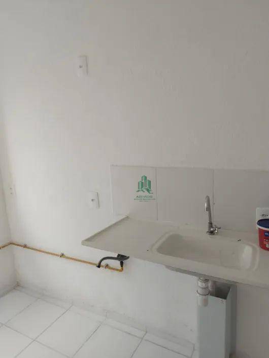 Apartamento à venda com 2 quartos, 42m² - Foto 4