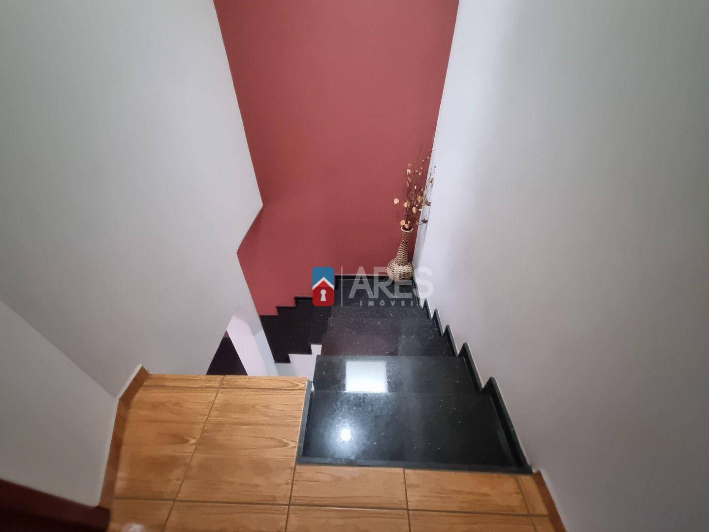 Casa à venda com 4 quartos, 135m² - Foto 18