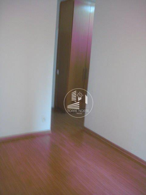 Apartamento à venda com 4 quartos, 208m² - Foto 32