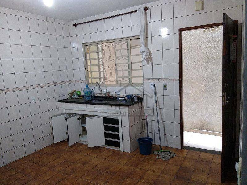 Sobrado à venda com 2 quartos, 125M2 - Foto 3