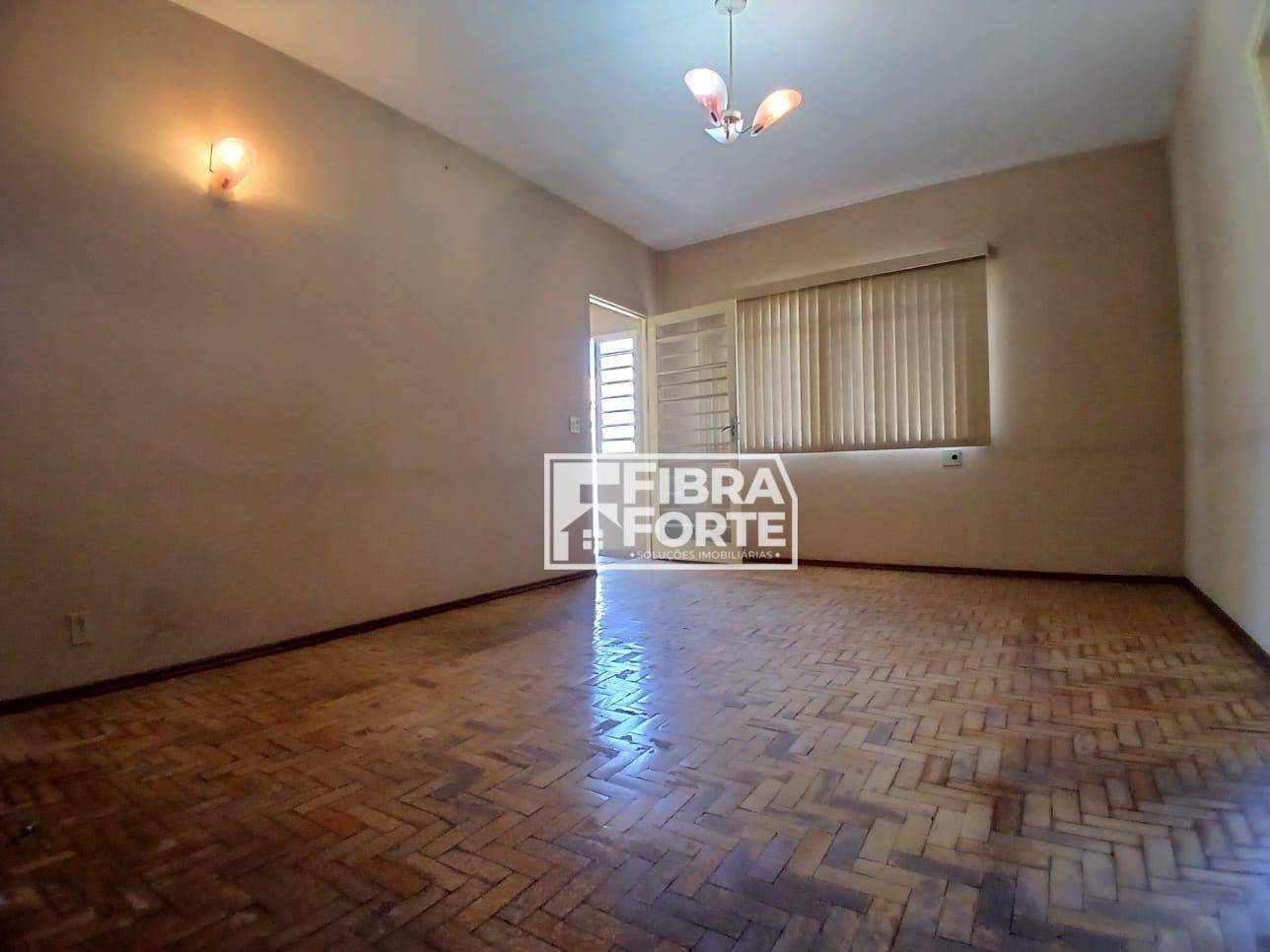 Casa à venda com 3 quartos, 148m² - Foto 3