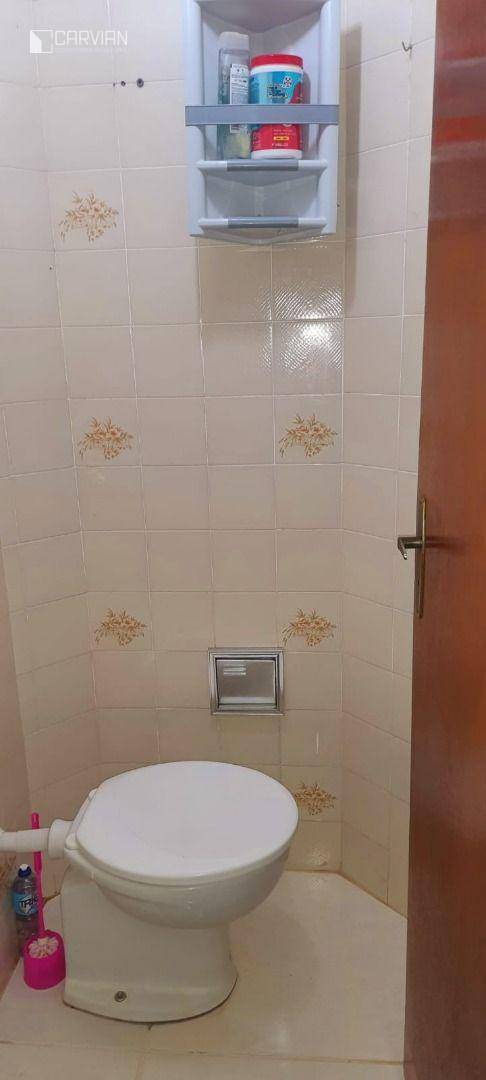 Apartamento à venda com 2 quartos, 75m² - Foto 18
