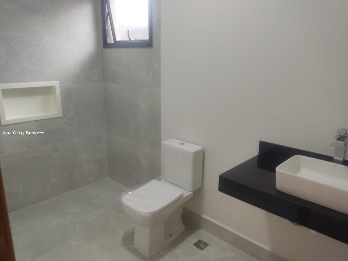 Sobrado à venda com 3 quartos, 300m² - Foto 24