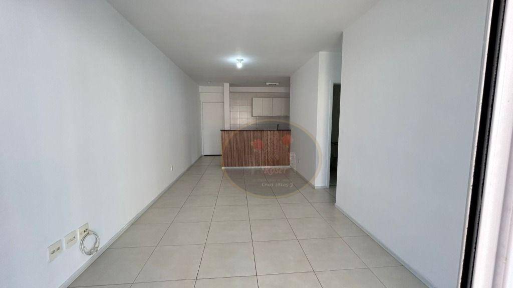 Apartamento para alugar com 3 quartos, 93m² - Foto 11