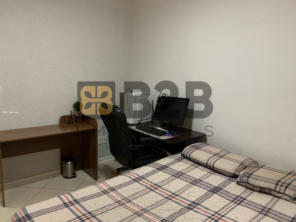 Casa de Condomínio à venda com 4 quartos, 220m² - Foto 19