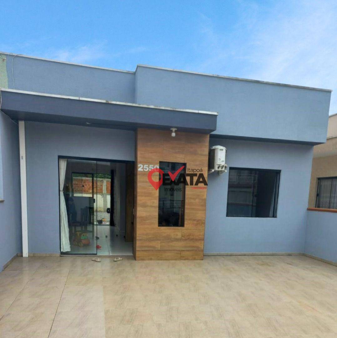 Casa à venda com 2 quartos, 50m² - Foto 1