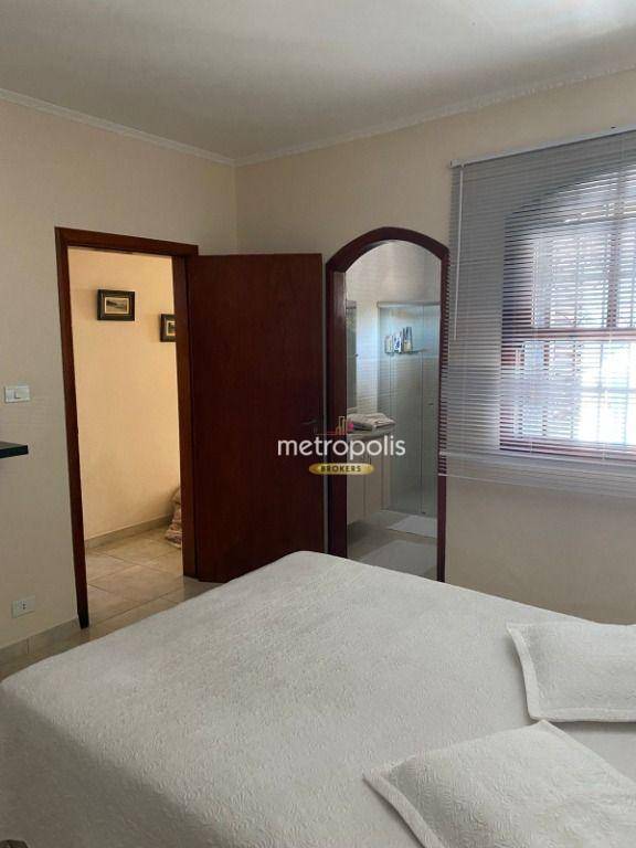 Casa à venda com 3 quartos, 199m² - Foto 14