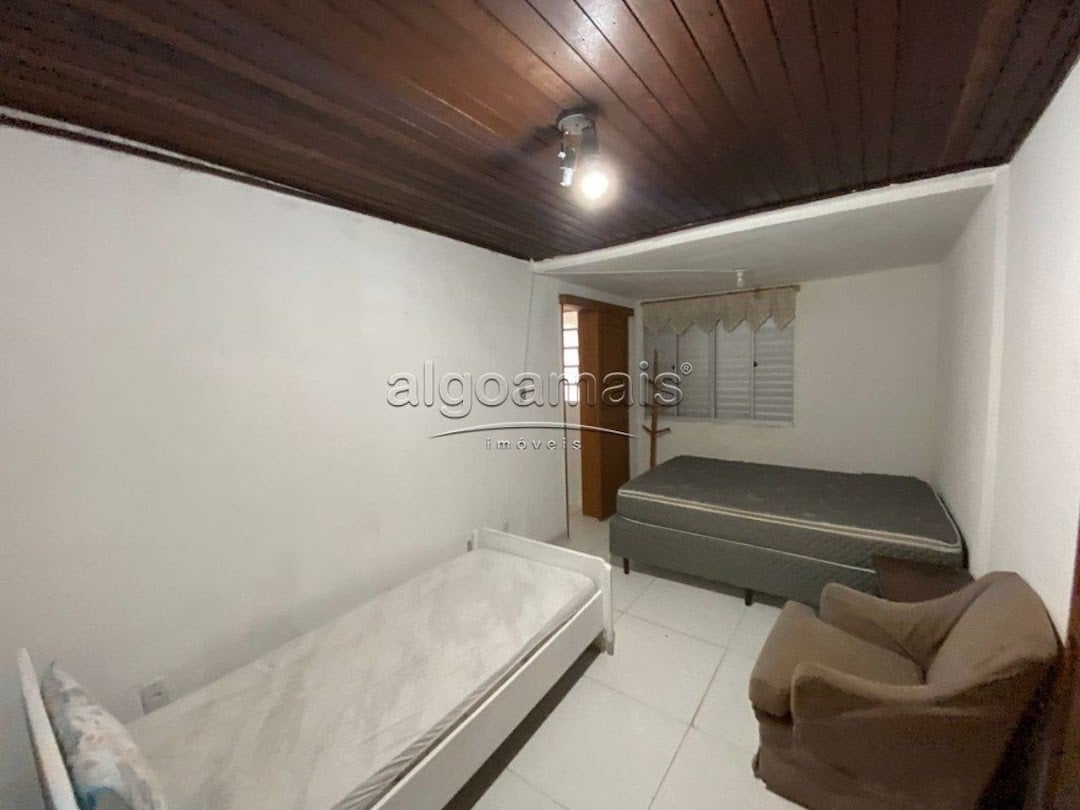 Casa à venda com 4 quartos, 259m² - Foto 16