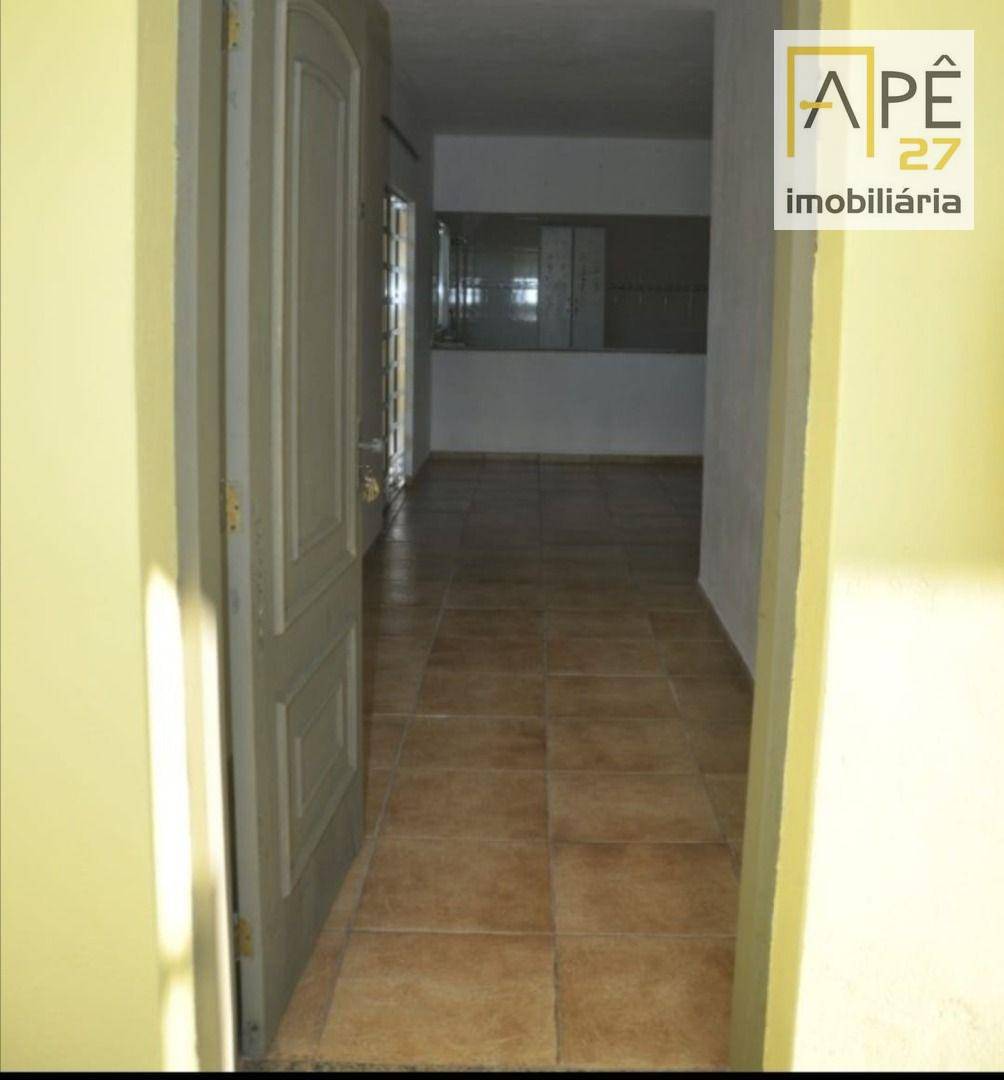 Casa à venda com 4 quartos, 145m² - Foto 11