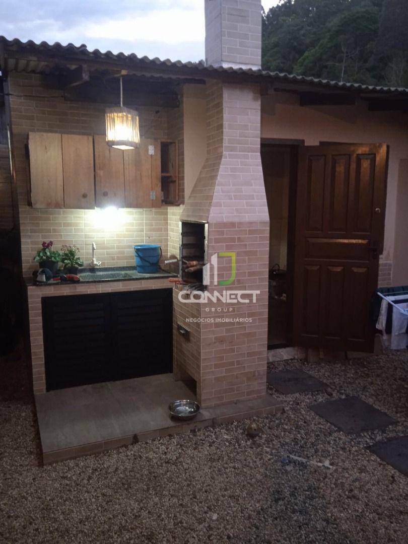 Casa à venda com 3 quartos, 275m² - Foto 9