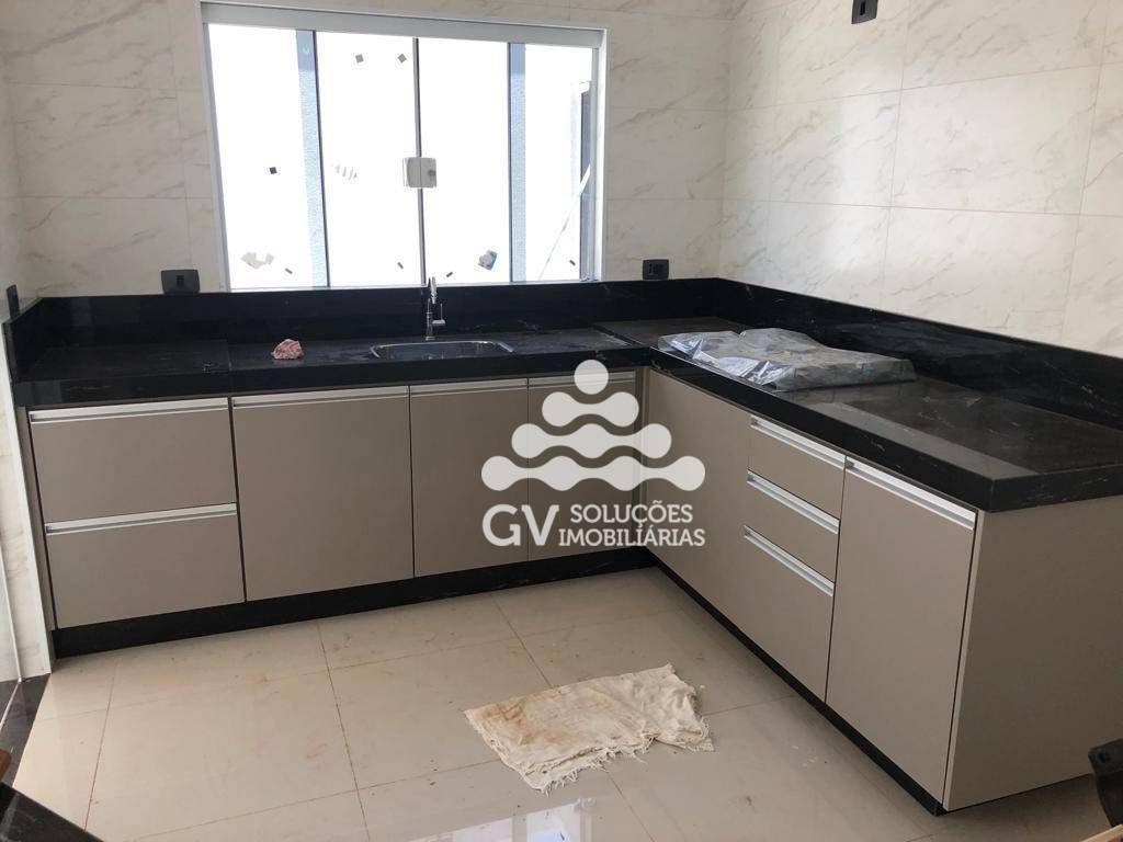 Casa à venda com 3 quartos, 150m² - Foto 18