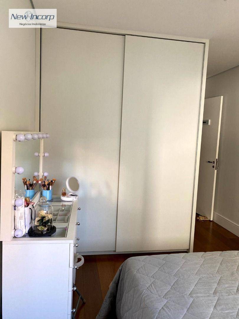 Apartamento à venda com 3 quartos, 238m² - Foto 29