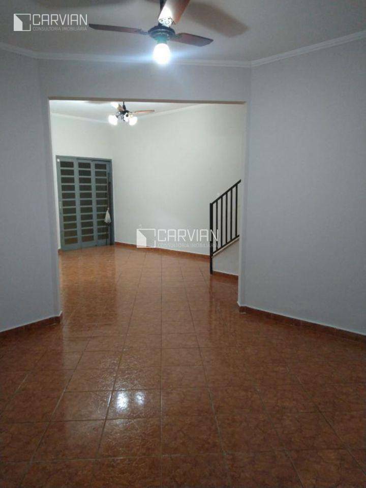 Casa à venda com 3 quartos, 150m² - Foto 2