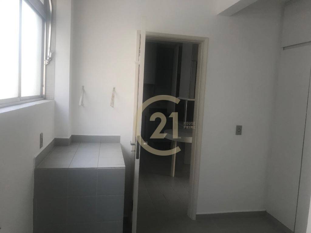 Apartamento à venda e aluguel com 3 quartos, 135m² - Foto 17