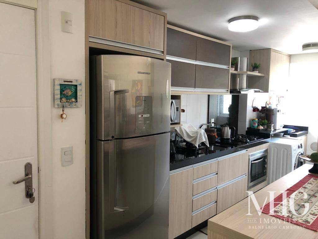 Apartamento à venda com 2 quartos, 63m² - Foto 5