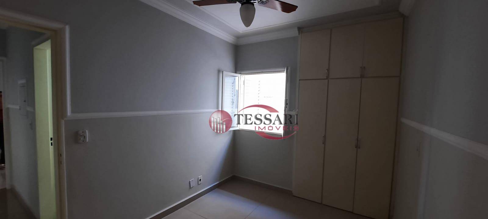 Apartamento para alugar com 3 quartos, 90m² - Foto 4